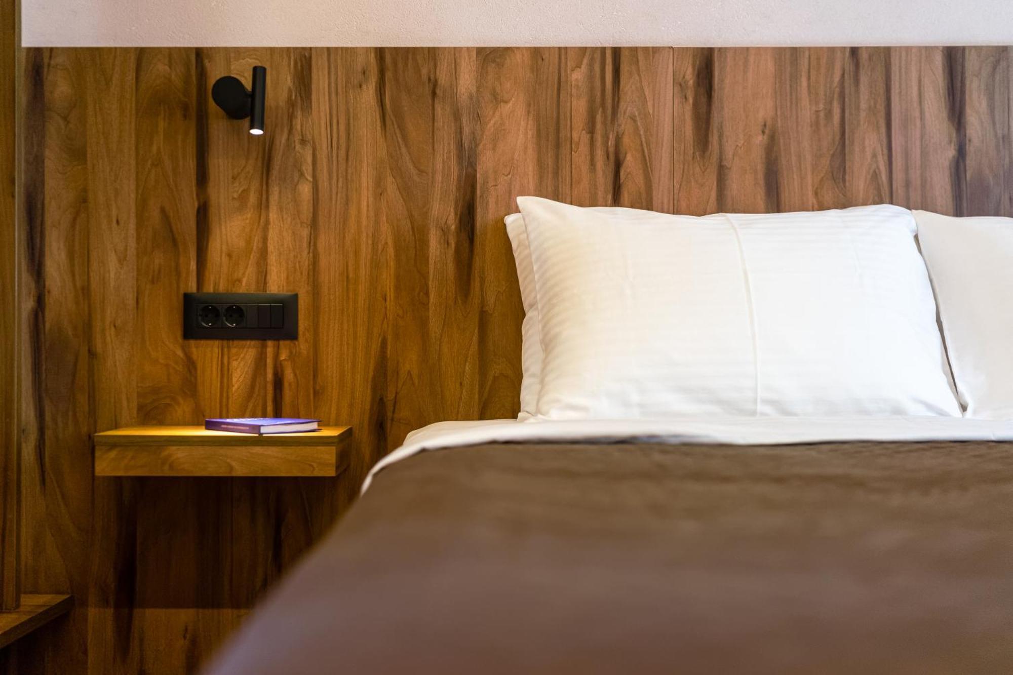 Aparthotel The Dorians Atene Esterno foto