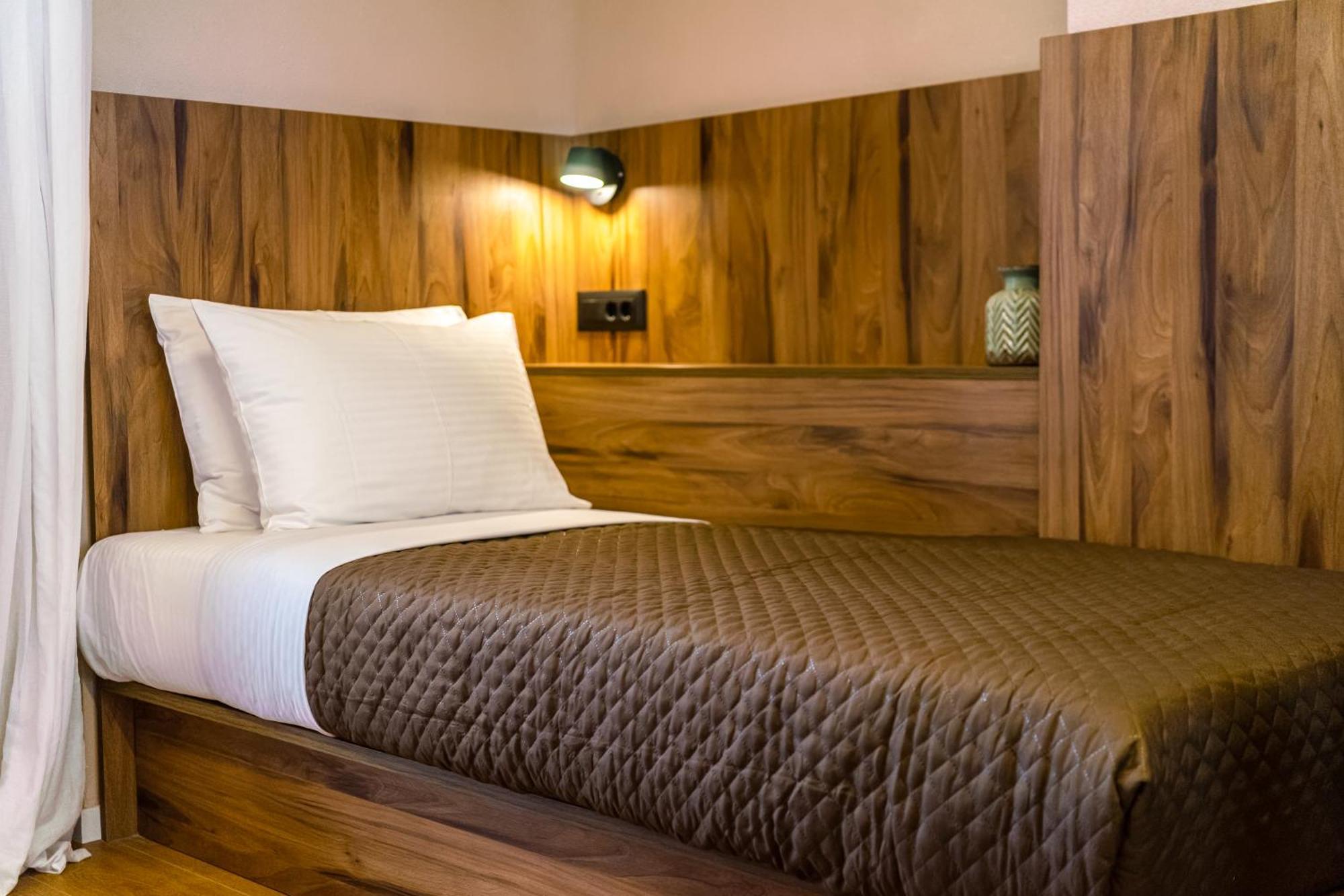 Aparthotel The Dorians Atene Esterno foto