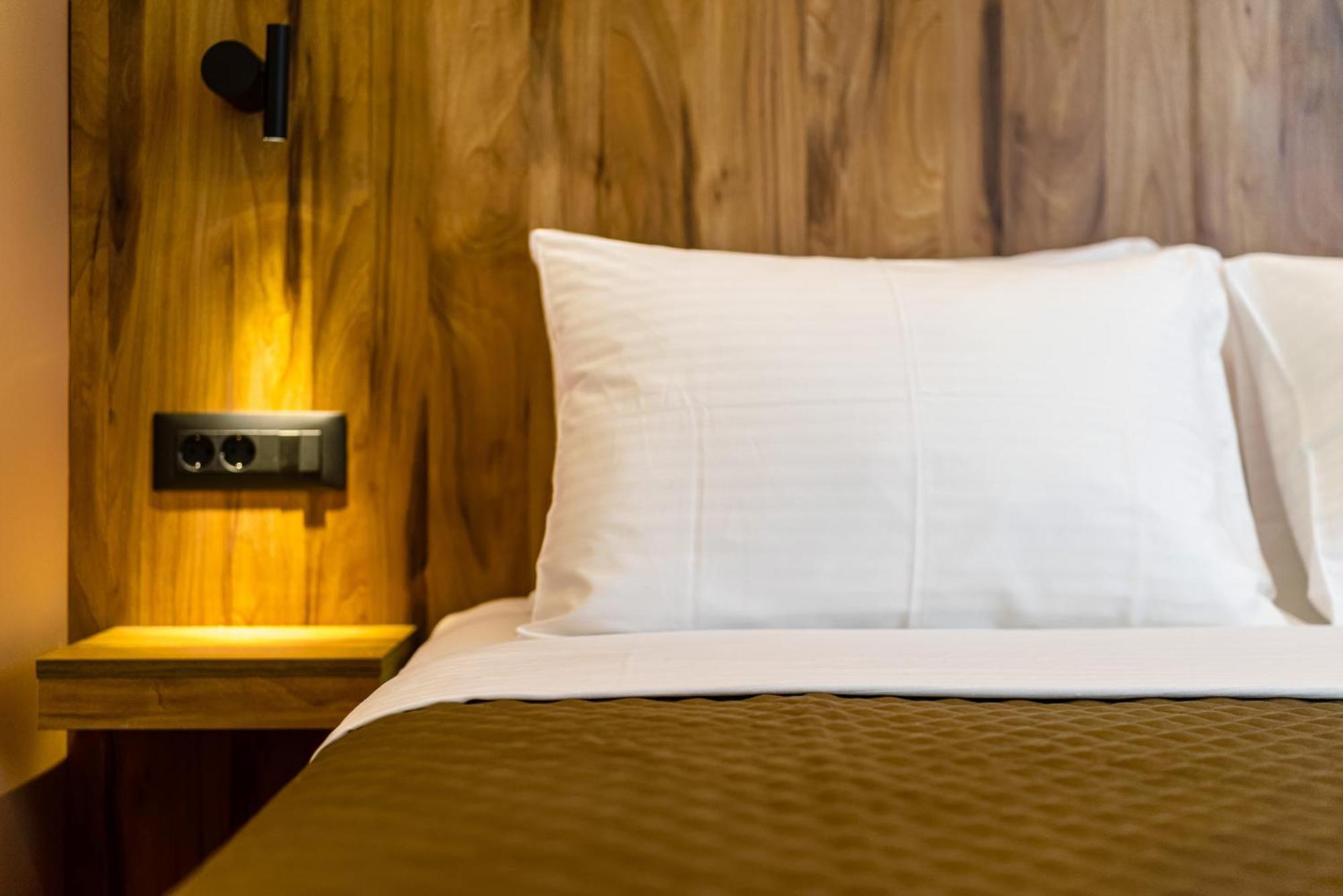 Aparthotel The Dorians Atene Esterno foto